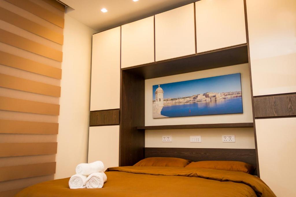 Lux Apartments room 3